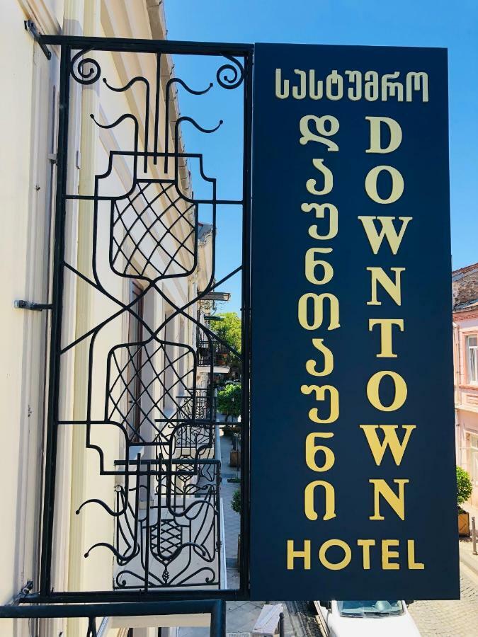 Downtown Hotel Batumi Esterno foto
